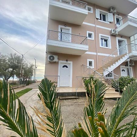 Vangjelis Hotel Himare Exteriör bild