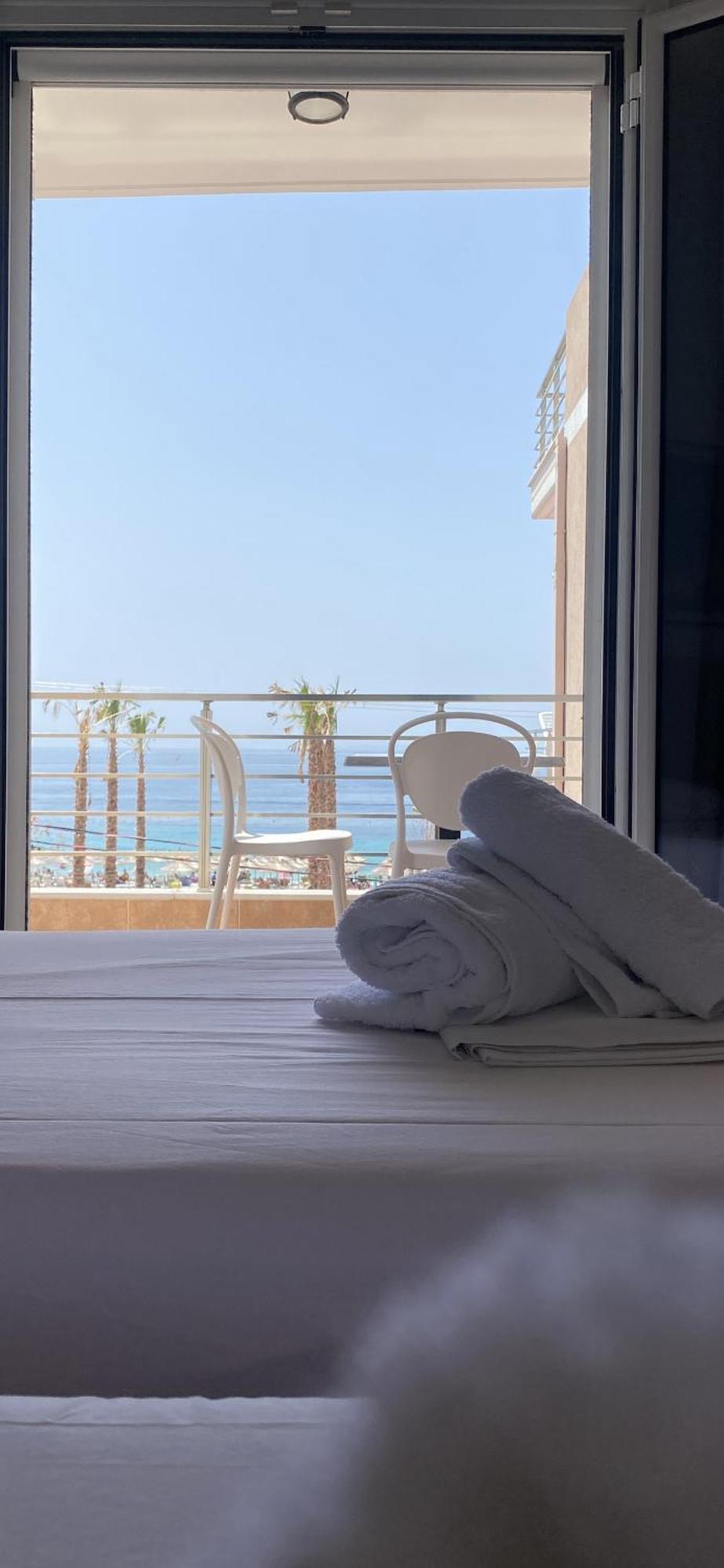 Vangjelis Hotel Himare Exteriör bild